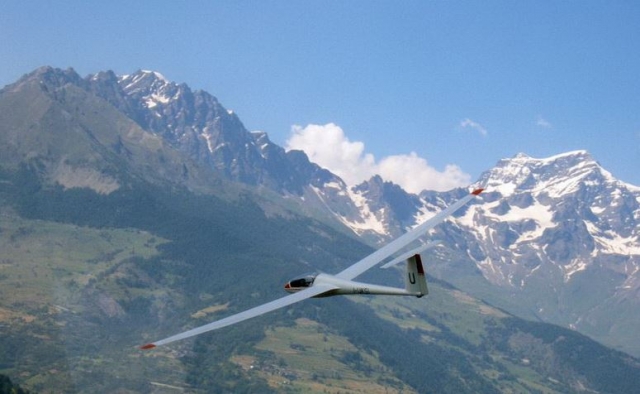  Avión donde hacemos el despegue 